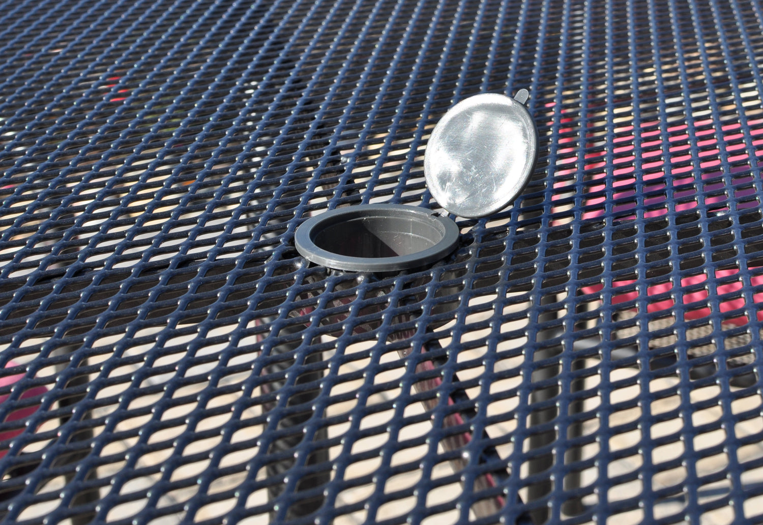 Kettler 57" x 35" Rect Mesh Outdoor Dining Table Umbrella Hole